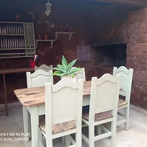 https://casa-quintana-tijarafe.in-canary-islands.com