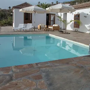 https://casa-el-llano.in-canary-islands.com
